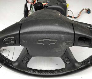 Подушка Air Bag в руль Chevrolet Trailblazer 2002-2003 15168511 ; 15750887