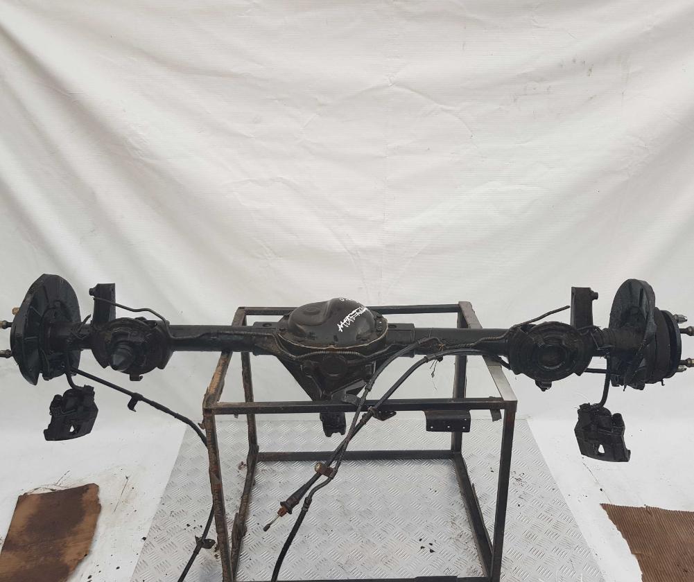 Задний мост джип чероки. Мост гранд чероки. 7. Jeep grand cherokee мост задний. Задний мост джип чероки.