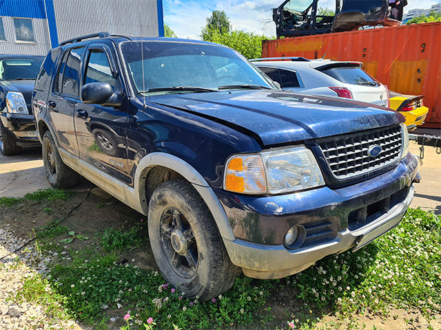 В разборе Ford Explorer 2002г. 4.0L