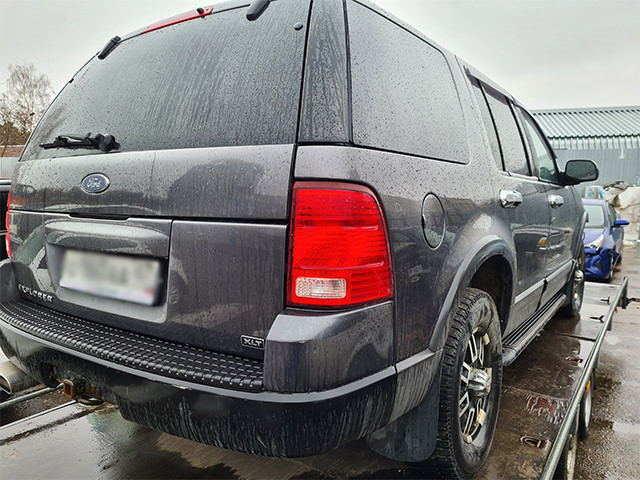 В разборе Ford Explorer 2002г 4.0L