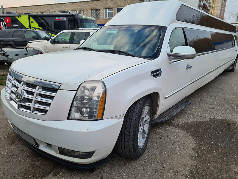 В разборе Cadillac Escalade 2008г. 6.2L