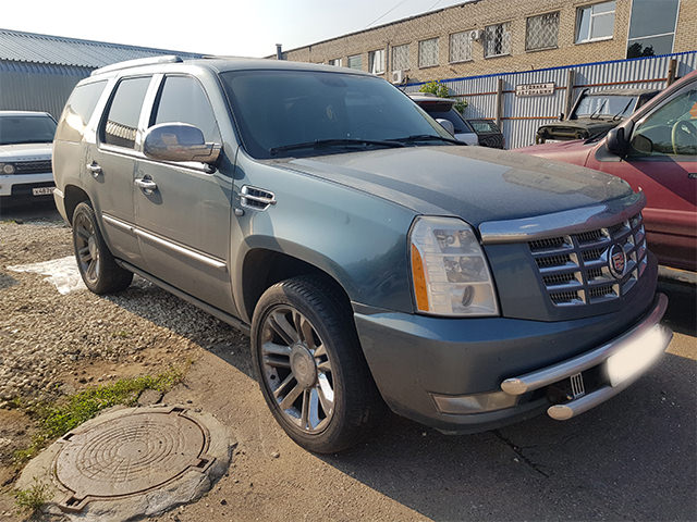 В разборе Cadillac Escalade 2008г. 6.2L