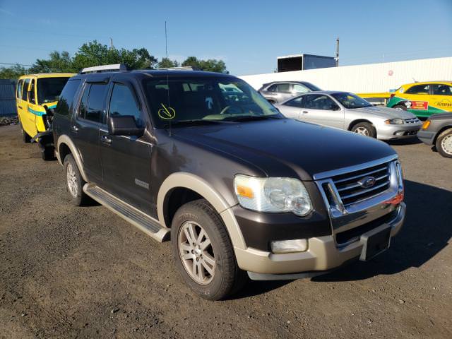 В разборе Ford Explorer Eddie Bauer 4.0L 2006г