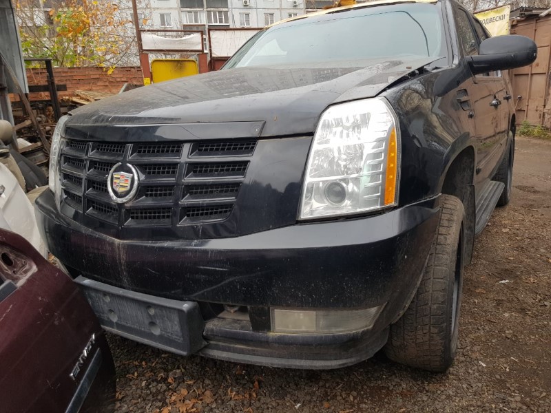 В разборе Cadillac Escalade 2008г. 6.2L