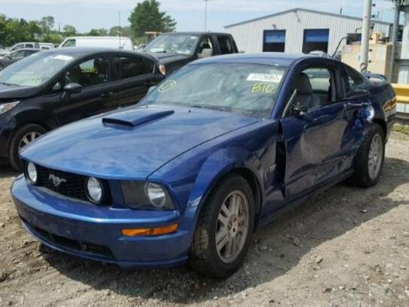 В разборе Ford Mustang 2006г. 4.6L