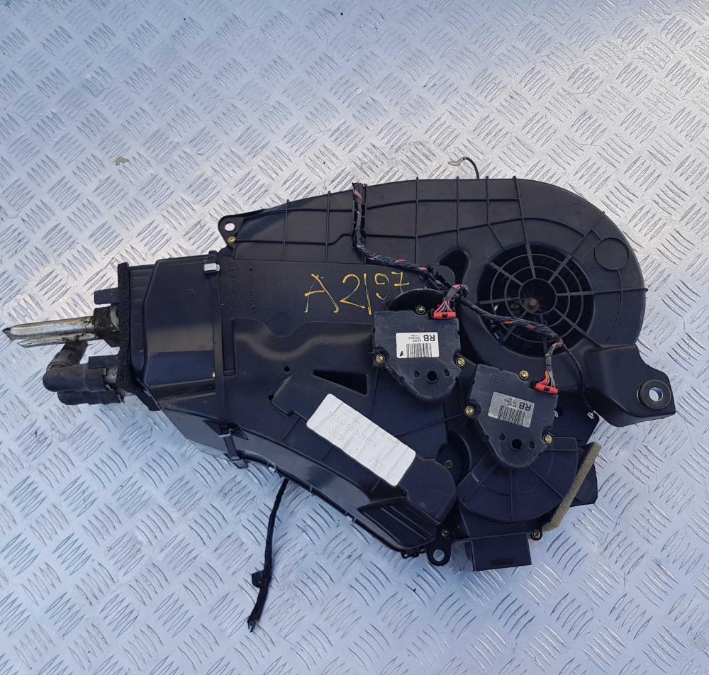 задняя печка паджеро 3. дополнительная печка крузер 80. Noah 2002 задняя печка. корпус печки на volvo xc90. задний отопитель.