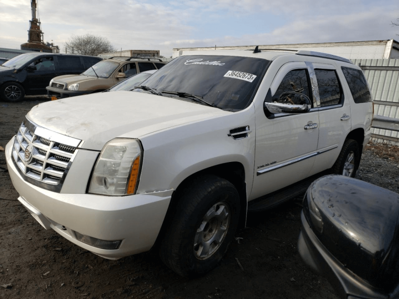 В разборе Cadillac Escalade 2007 6.2L