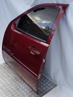 Дверь передняя левая Chevrolet Tahoe 2006-2014 	22892591